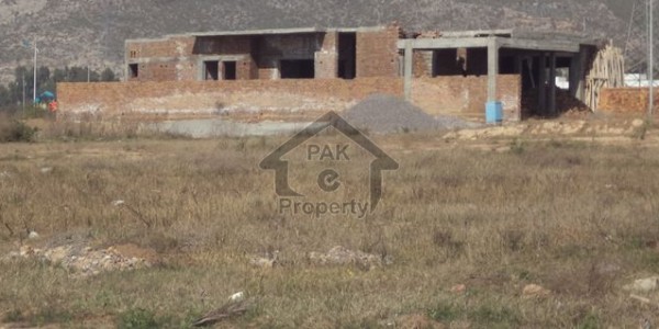 Plot Available For Sale In I-14/4 On Excellent Location