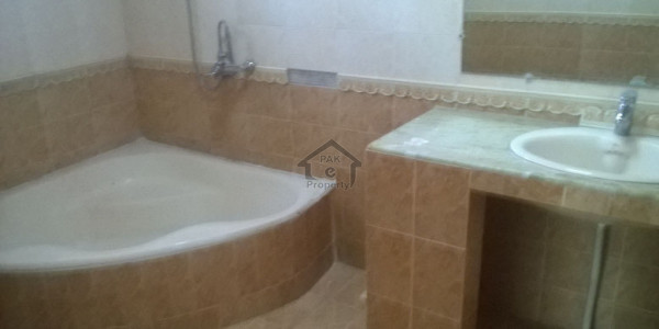 Single Storey House For Rent