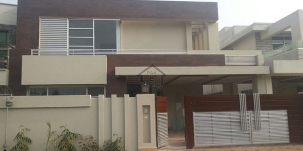 Nicely Build - 10 Marla House For Sale - Out Class Interior