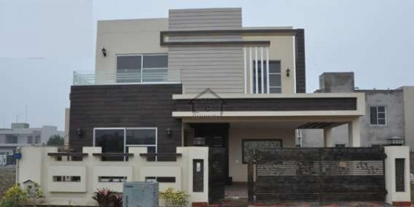 Abdalian Near Shokat Khanam 1 Kanal Single Storey Owner Build