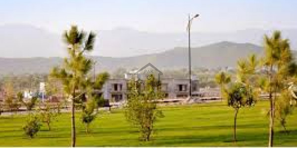 Urgent 1 Kanal Plot For Sale