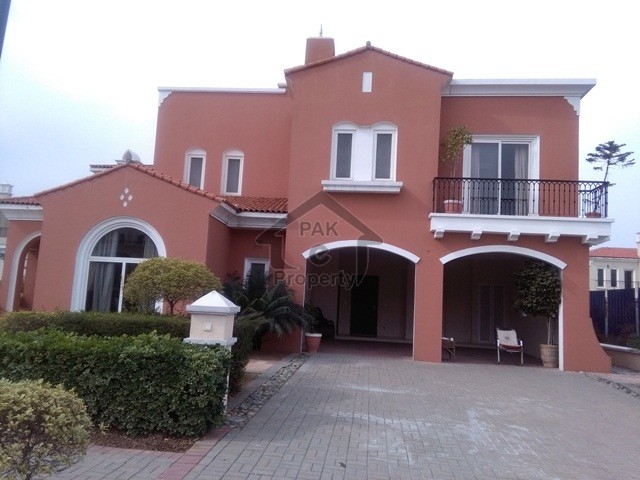 Beautiful Mirador Seven Bed Rooms Villa Available For Sale In Canyon Views On Excellent Location