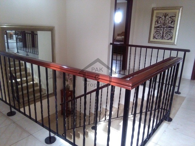 Beautiful Mirador Seven Bed Rooms Villa Available For Sale In Canyon Views On Excellent Location