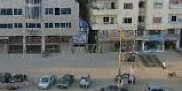 E11 Luxury Lounge Hostel Room For Rent