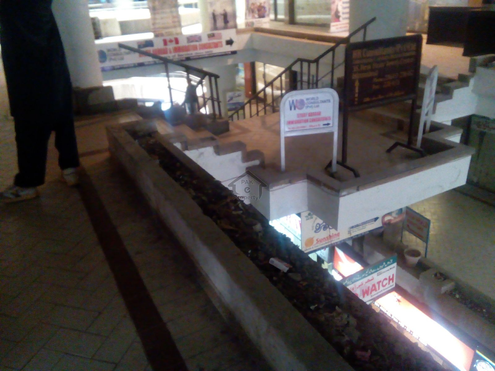 Commercial Space Available For Rent On D Chowk In Blue Area Jinnah Avenue Islamabad Beautiful Locati