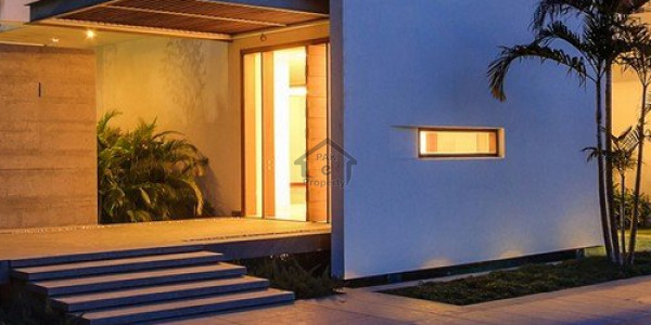 House of 21st Century For Sale