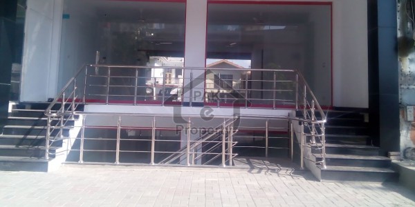 Outstanding Commercial Space Available For Rent In I-8/3 Prime Location