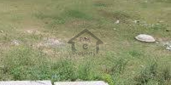 I 14/3 main service road 7 marla level plot available