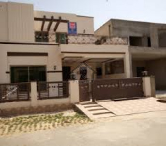 F6 600 Sq Yd New Beautiful House 5 Beds