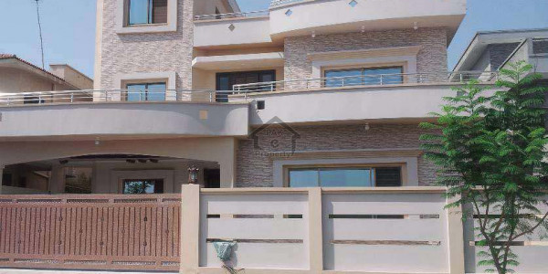 Gulberg Dream Villas 35x70 For Sale