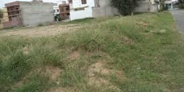 Good Location Level Plot For Sale In Roshan Pakistan