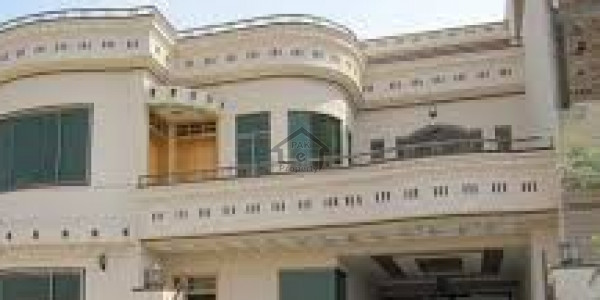 Johar VIP Block 15 First Floor Portion With Roof