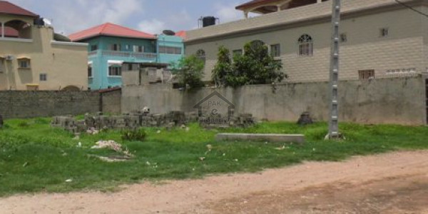 Pair Plot For Sale In Precinct 40