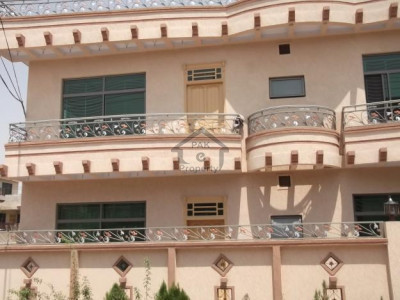 Allama Iqbal Town -10 marla House For Sale