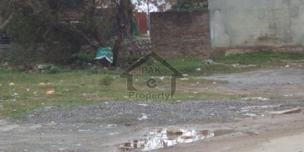 Plot Available For Sale In G-13/1 Prime Location