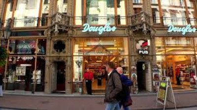 IT Tower And Shopping Mall - P1 Floor Shop Is Available For Sale IN Ghalib Road, Gulberg, Lahore