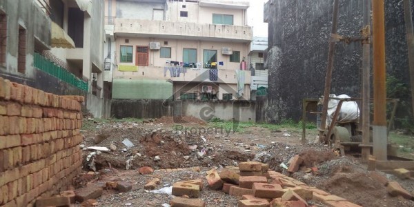 Plot Available For Sale In G-13/4 Prime Location