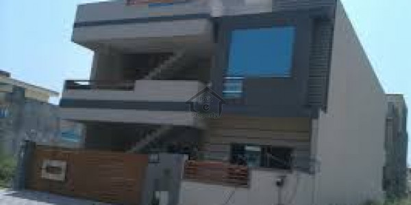 Sabzazar Scheme  - Triple Storey House Is Available For Sale In LAHORE