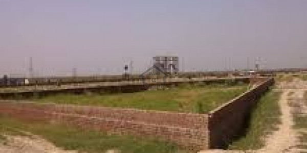 DHA Phase 6 - Block E - Residential Kanal Main 150 Ft Road No Db No Pole Level Possession Plot  IN  