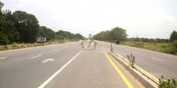 Mustafabad - Commercial plot in the centre of the populated area at the price of your own IN KASUR