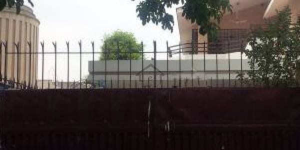 DHA -10 Marla Corner House FOR SALE