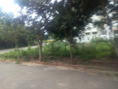 Nasheman-e-Iqbal- 1 Kanal Residential Plot Available For Sale