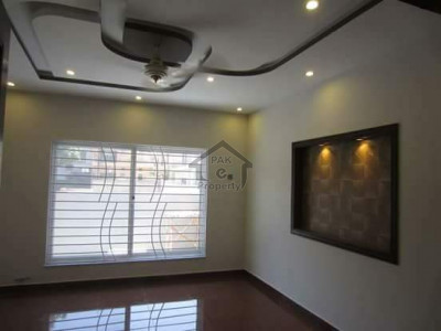 500 Yard 5 Bed Full House Marble Flooring Available