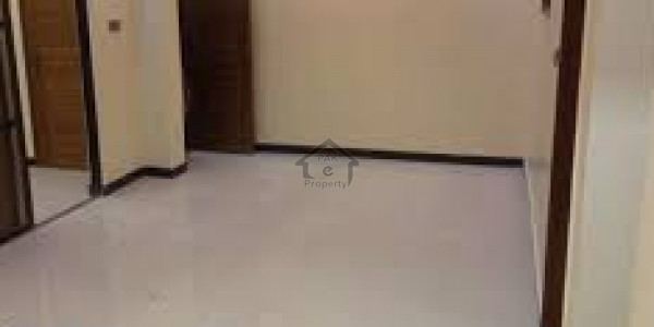 Gulberg -768 Sq. Ft.  Office For Rent