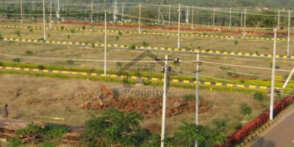10 Marla Plot # 457 For Sale At 63 Lac Corner & Facing park