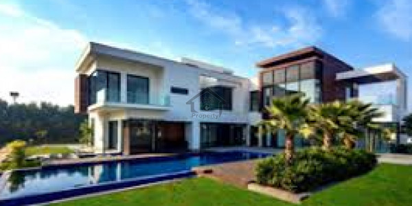 Gulberg Greens - Block D - A Well Located Farm House Land In