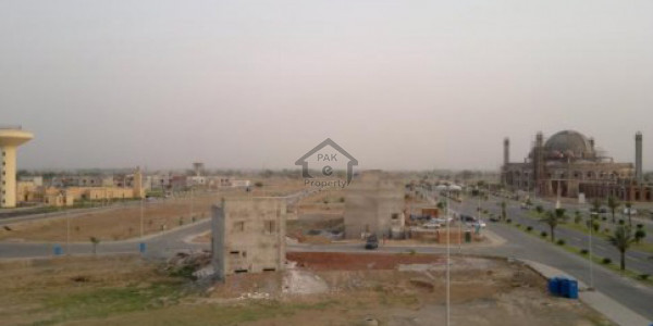 Regi Model Town-  5 Marla-  Residential Plot For Sale.