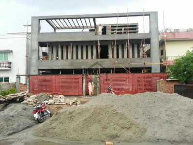 Ameer Colony-   5 Marla-    Double Story Beautiful House For Sale.