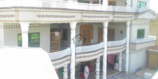 New Al Gillani Road-   19 Marla-  Well Furnished House For Sale.