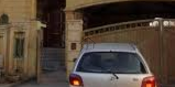 Garden Town - 10 Marla House For Sale In H Block IN Gujranwala