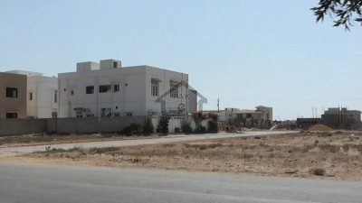 Defence 1000 Sq Yards Elite Class Location Attractive Price Plot For SALE