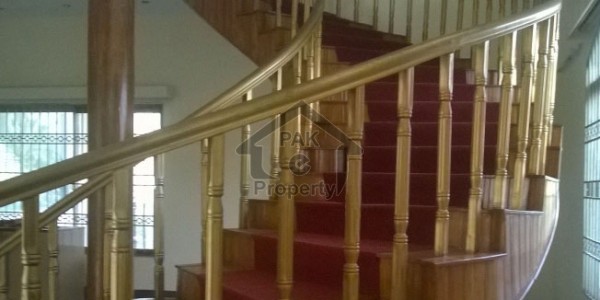 10 Marla Boulevard Plot In Overseas 6