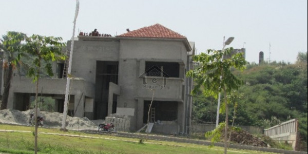 Bahria Garden City Zone 1 -1.7 Kanal Boulevard Corner Complete Grey Structure House Available For Sale