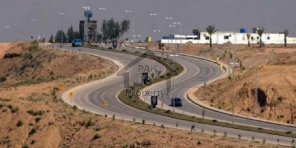 7 Marla Plot In Sec L Of Phase 8