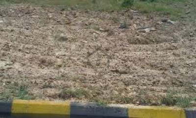 Bahria Town - Block DD- Facing Canal Road 8 Marla Pair Commercial Plot For Sale  IN Lahore