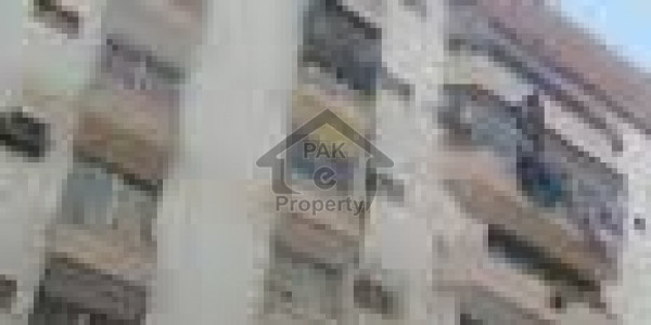 3 Bedrooms Dd Apartment 3rd Floor Frere Town