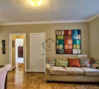 Hayatabad Phase 1, 1 Kanal Corner House Is Available For Sale