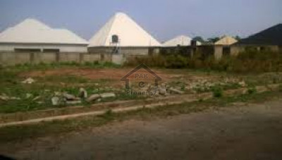 Canal View Housing Scheme-4500 sq.ft Corner Plot Is Available For Sale In Gujranwala