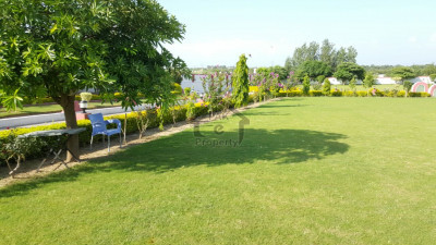 B-17, - 8 Marla  Plot For Sale In Block F