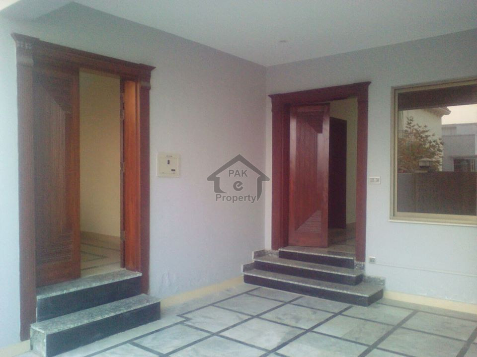 10 Marla house for Sale in DHA Phase II