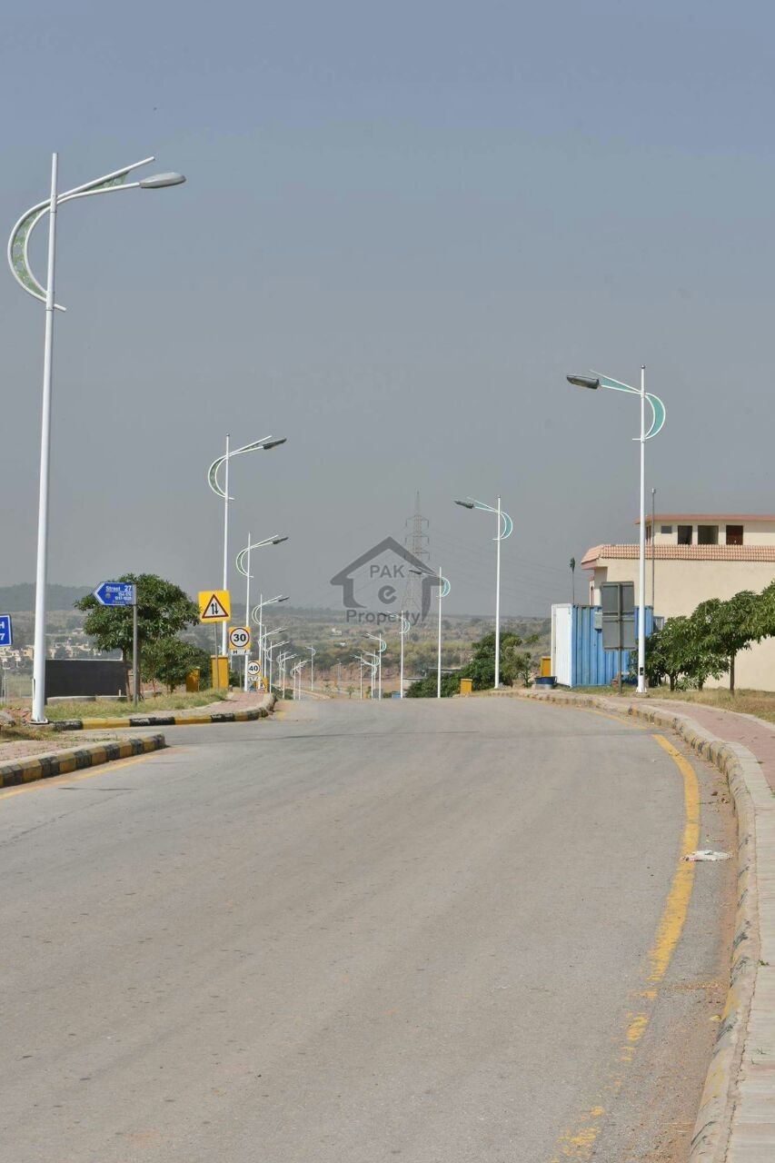 1 Kanal Plot For Sale In Phase 7 Block Q