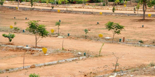 Bahria Town Phase 8 - Block I, 10 Marla Corner Plot For Sale .