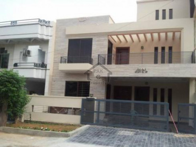 Model Town - Block P, - 1 Kanal - House for sale .