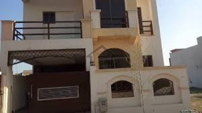 Allama Iqbal Town - Jahanzeb Block, - 10  Marla - House for sale.
