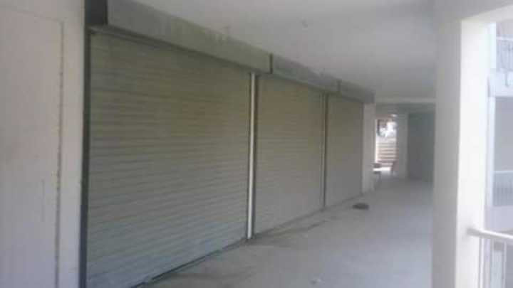 4 combined shops for sale at heart of Multan ghanta Ghar Hussain A aghaie road Multan fort plaza.