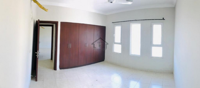 Beautiful Corner Park Facing Villa in the Heart of Islamabad at DHA-5